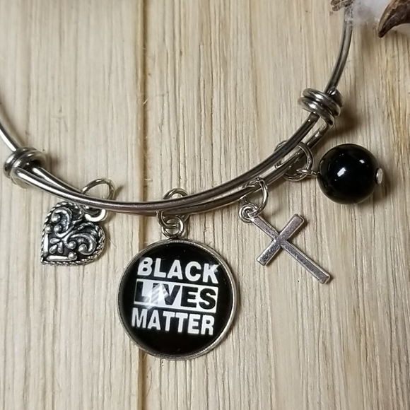 Speak your voice-Black Lives Matter Bracelet - Picture 5 of 5